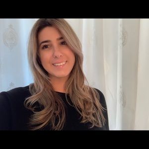 Meet your Posher, Cassandra